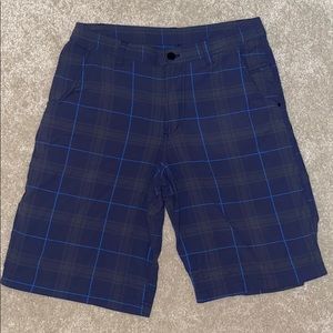 Men’s Lululemon Navy plaid shorts size 32